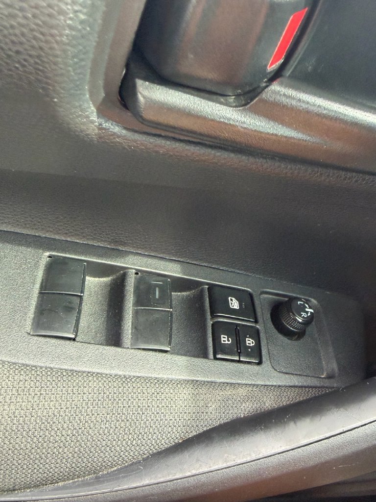 Used 2024 Toyota Corolla LE FWD image 32