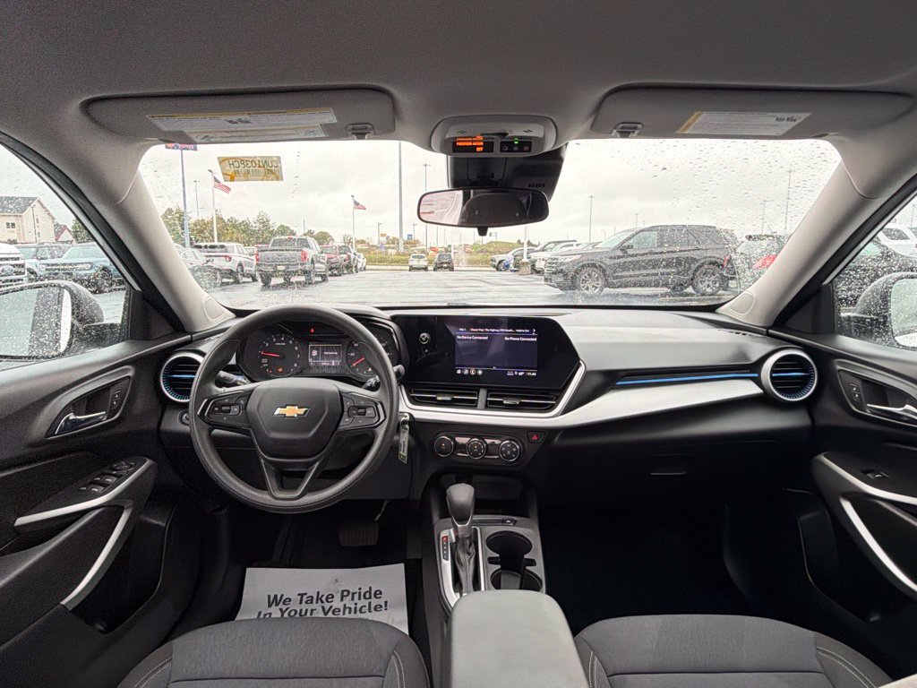 Used 2024 Chevrolet Trax LS FWD image 20