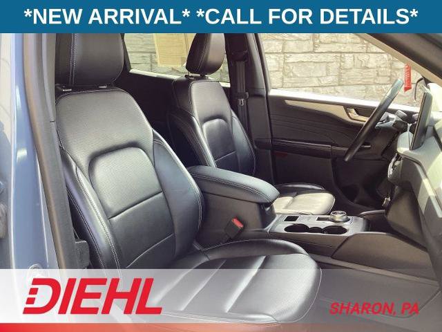 Certified 2024 Ford Escape Platinum AWD/4WD image 18