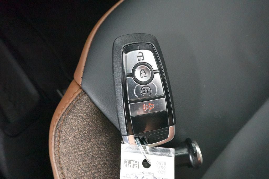 Certified 2025 Ford Bronco Sport Outer Banks w/ Outer Banks Tech Package+ AWD/4WD image 24