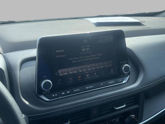 Used 2023 Nissan Rogue S image 30