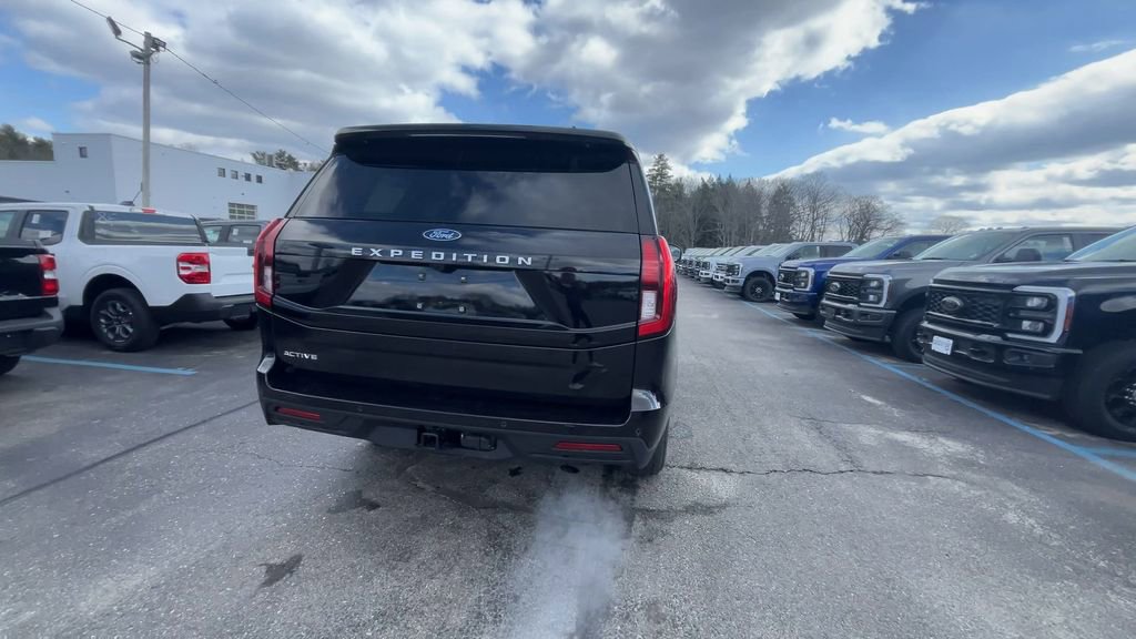 Certified 2025 Ford Expedition Active AWD/4WD image 19