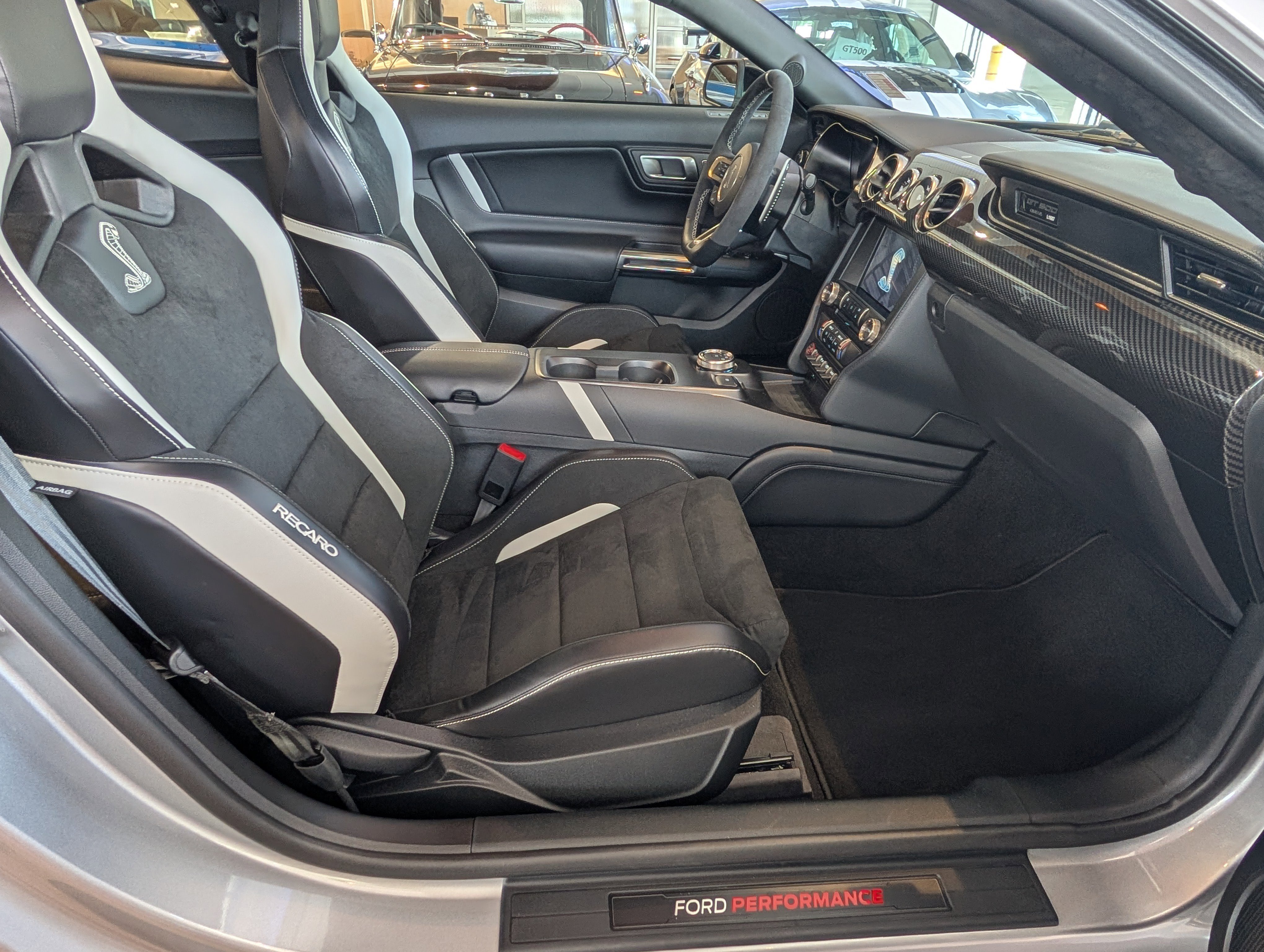 Certified 2020 Ford Mustang Shelby GT500 w/ Technology Package RWD image 19