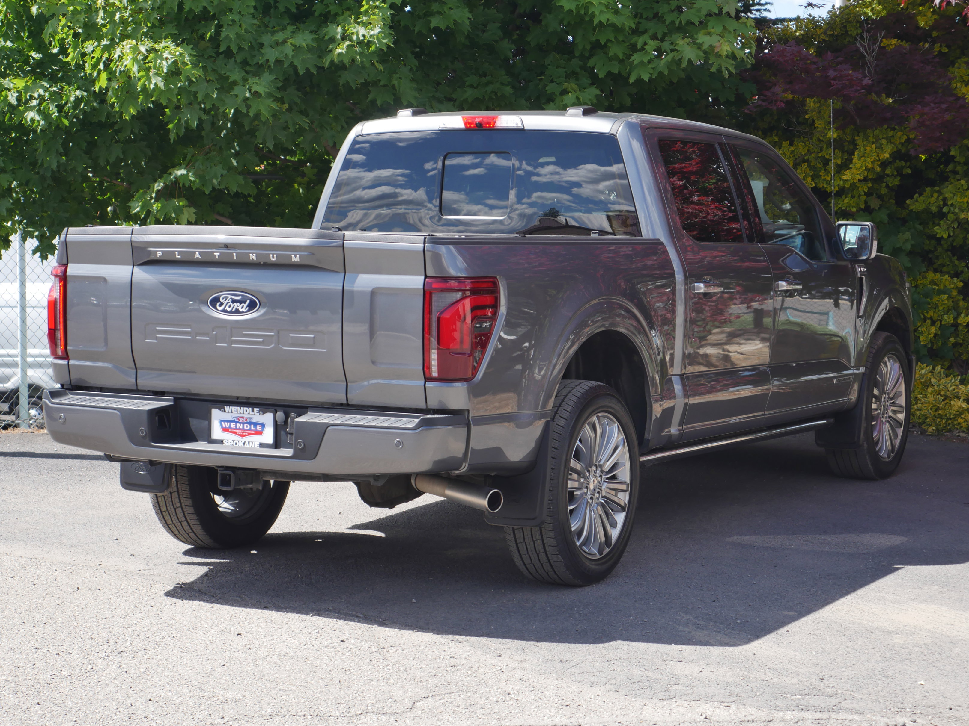 Certified 2024 Ford F150 Platinum w/ Equipment Group 703A Plus AWD/4WD image 31