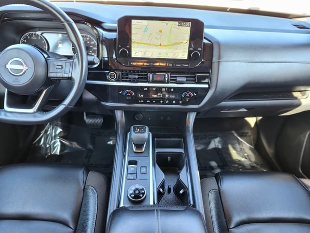 Used 2023 Nissan Pathfinder SL w/ SL Premium Package AWD/4WD image 14