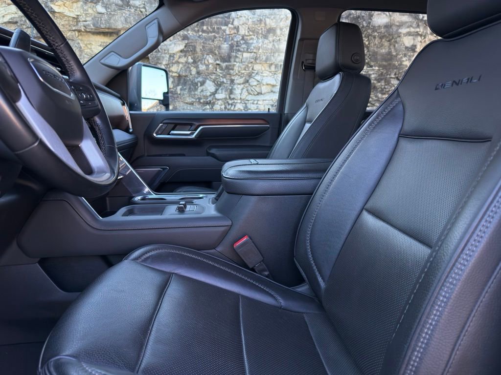 Used 2024 GMC Sierra 3500 Denali w/ Denali Reserve Package image 13