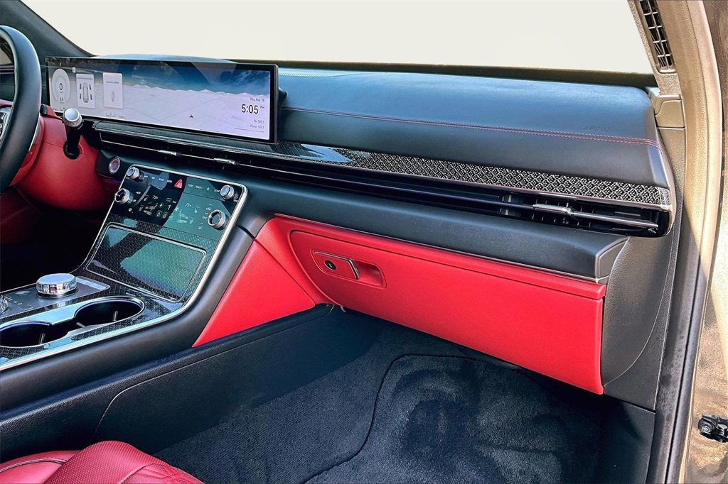 Used 2025 Genesis GV80 3.5T e-SC image 17