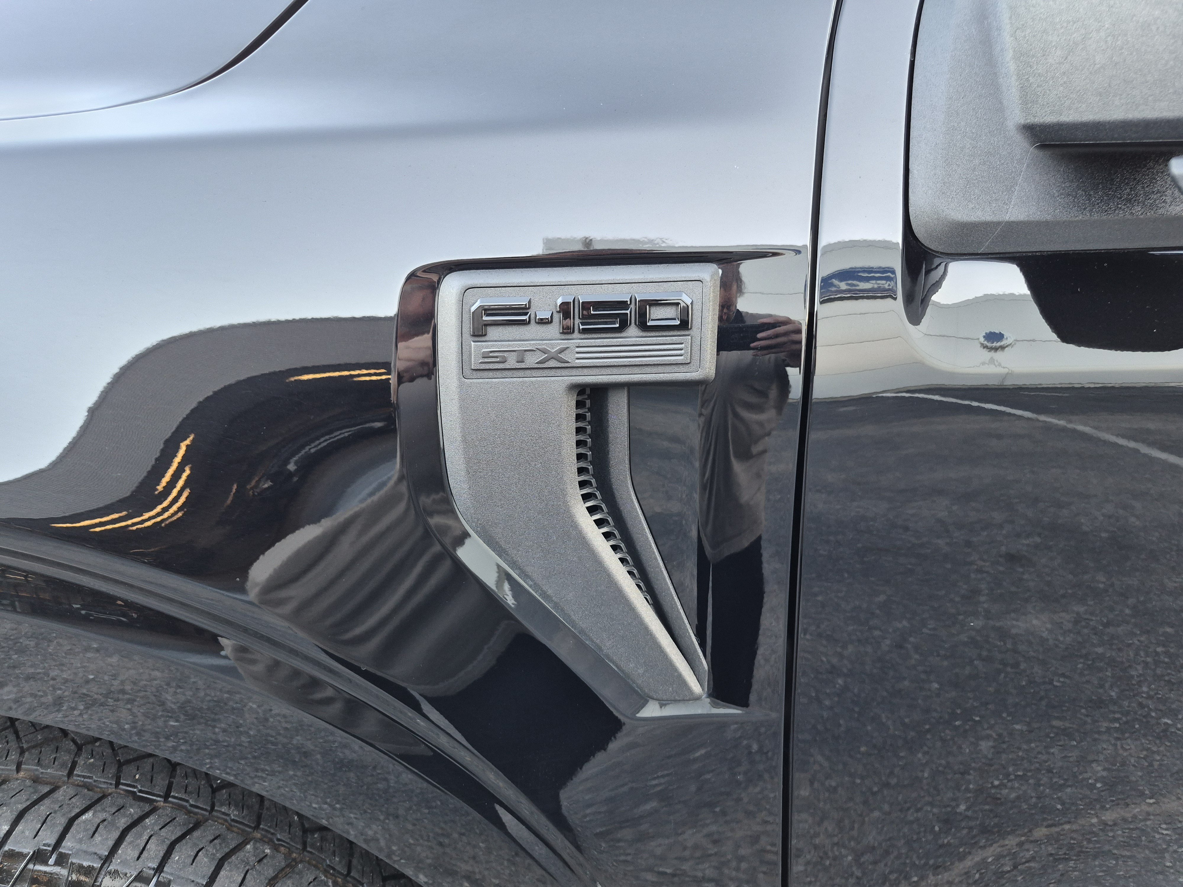 Certified 2025 Ford F150 STX w/ Equipment Group 201A FX4 AWD/4WD image 7