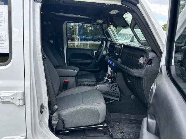 Used 2026 Jeep Wrangler Unlimited Rubicon w/ Safety Group AWD/4WD image 33