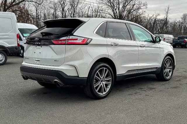 Certified 2022 Ford Edge Titanium AWD/4WD image 3