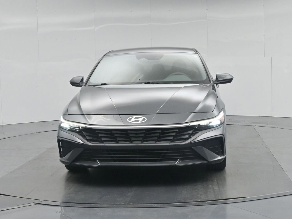 Used 2024 Hyundai Elantra SEL image 12