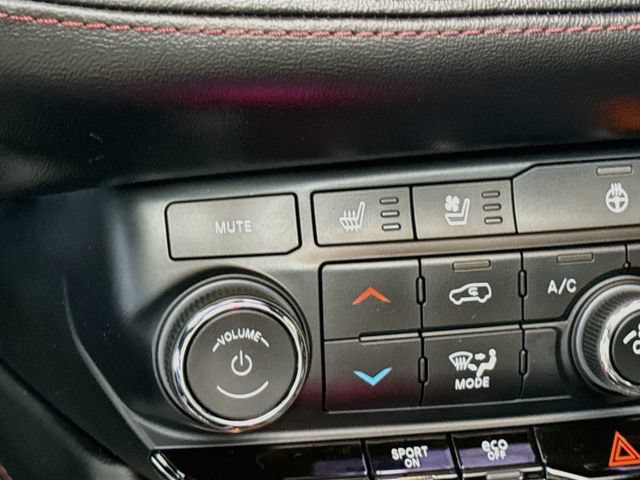 Used 2021 Dodge Durango R/T w/ Blacktop Package AWD/4WD image 21