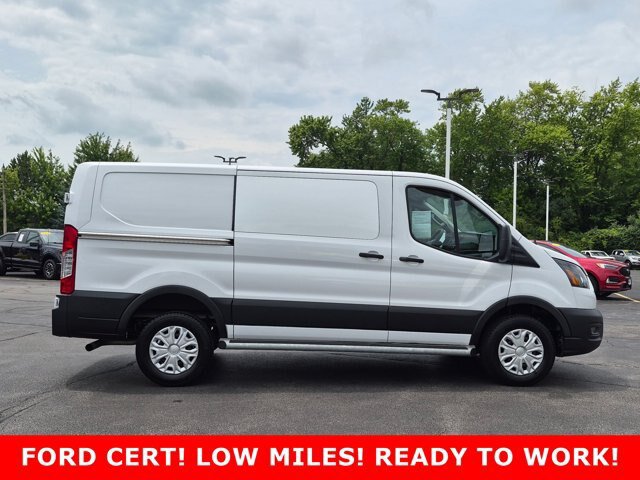 Certified 2025 Ford Transit 250 Low Roof w/ Exterior Upgrade Package RWD image 4