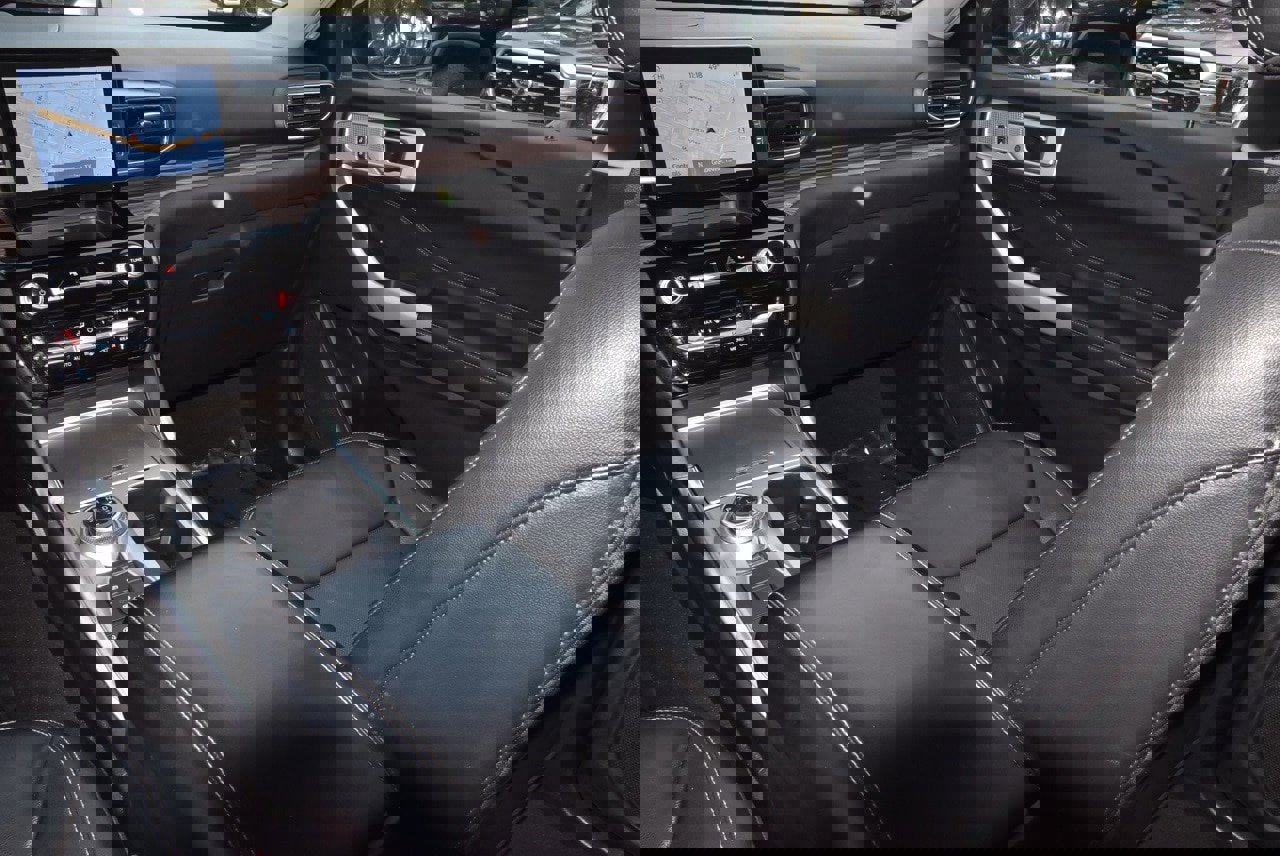 Certified 2023 Ford Explorer Limited image 18