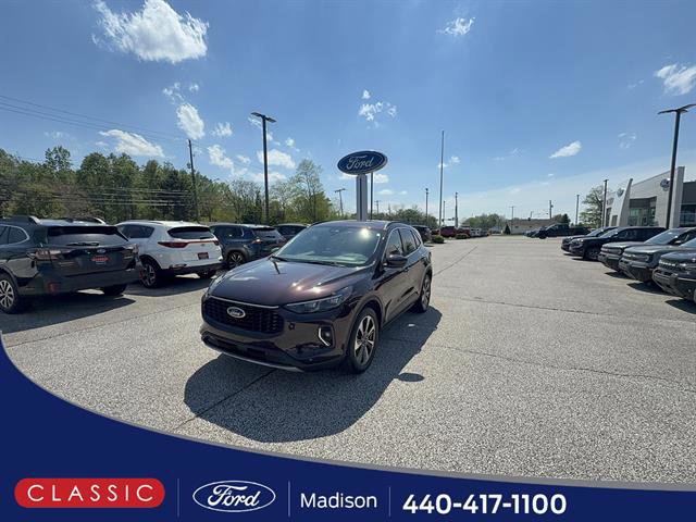 Certified 2023 Ford Escape Platinum w/ Premium Technology Package AWD/4WD video 1