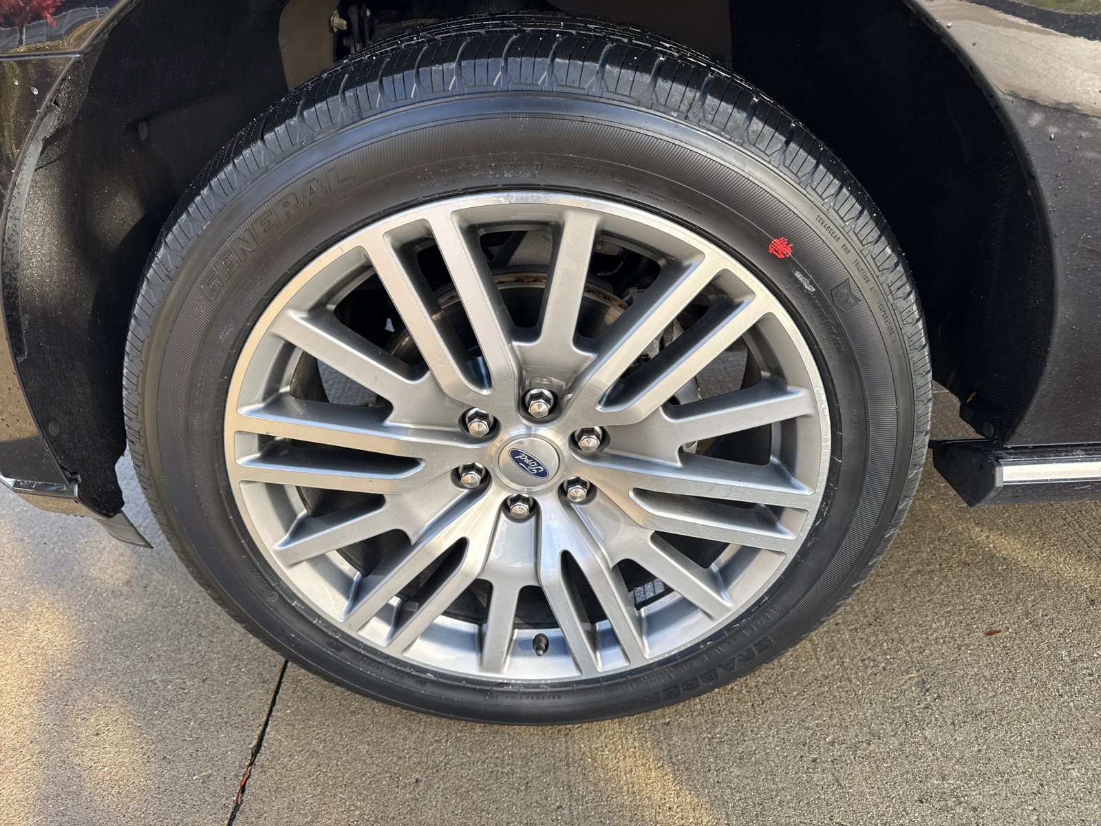 Certified 2022 Ford Expedition Platinum image 16