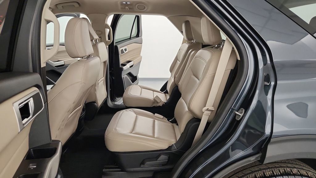 Certified 2022 Ford Explorer XLT w/ Equipment Group 202A image 28