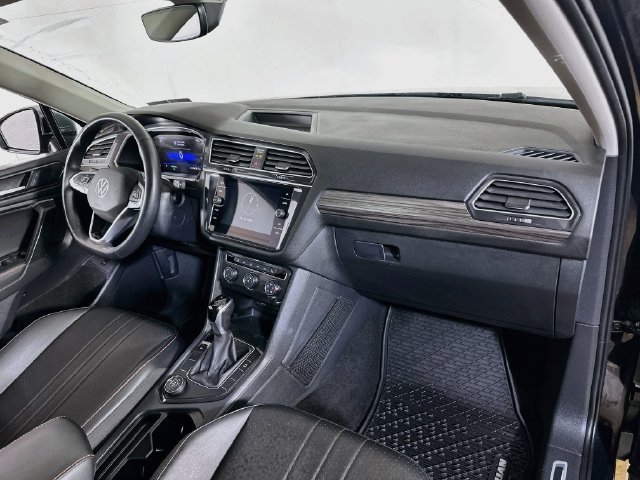 Used 2024 Volkswagen Tiguan Wolfsburg Edition AWD/4WD image 14