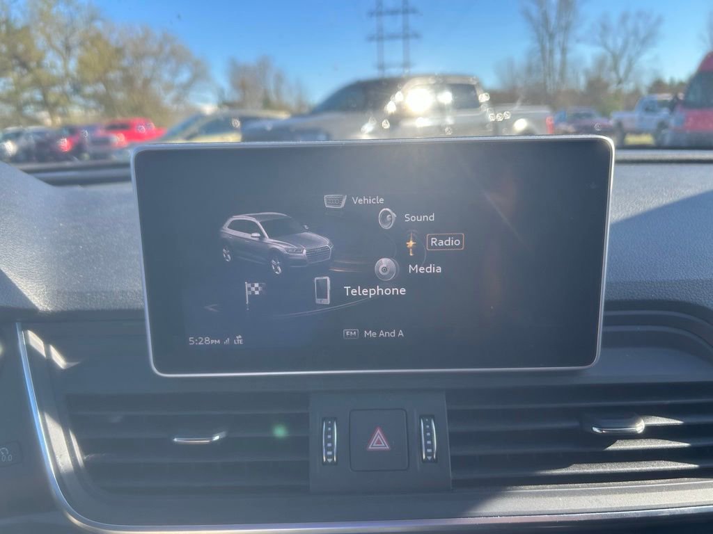 Used 2018 Audi Q5 2.0T Premium Plus w/ Premium Plus Package AWD/4WD image 12