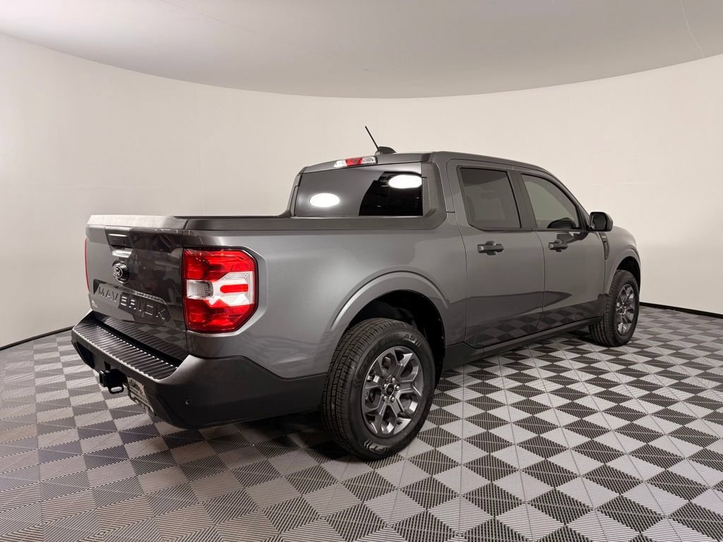 Certified 2025 Ford Maverick XLT w/ XLT Luxury Package FWD image 9