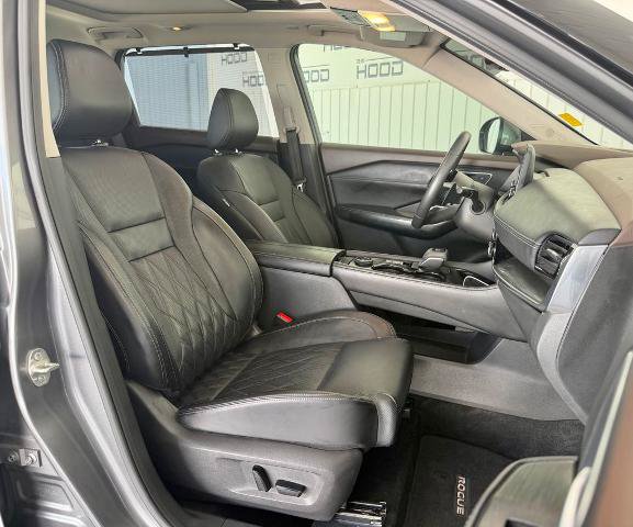 Used 2023 Nissan Rogue Platinum w/ Platinum Premium Package AWD/4WD image 7