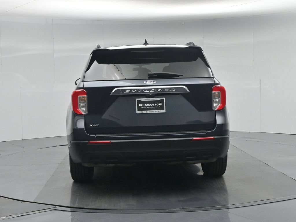 Certified 2023 Ford Explorer XLT RWD image 58