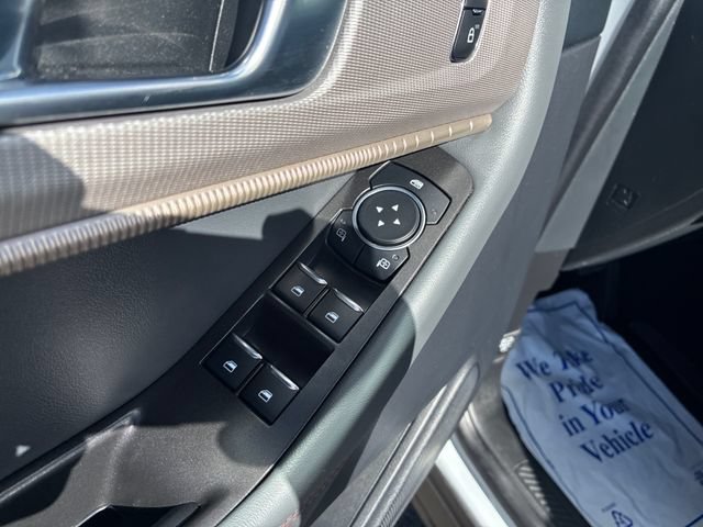 Certified 2025 Ford Explorer Active w/ Active Comfort Package AWD/4WD image 11