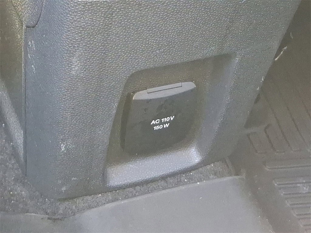 Certified 2022 Ford EcoSport SES w/ Interior Protection Package image 11