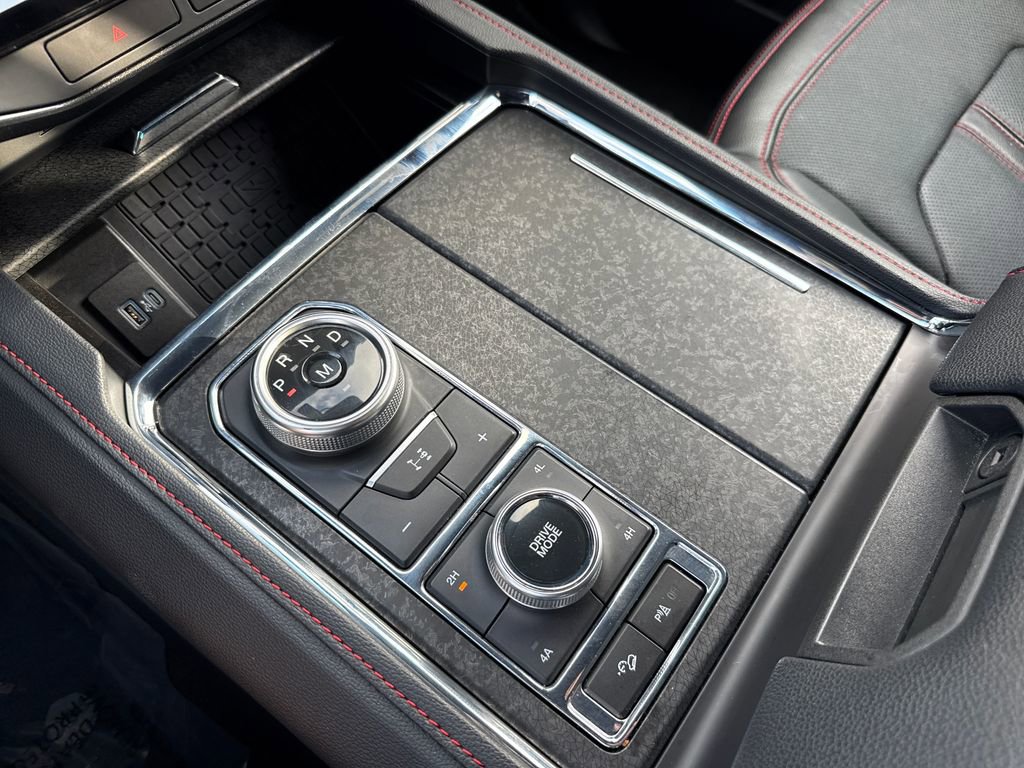Certified 2023 Ford Expedition Limited image 26