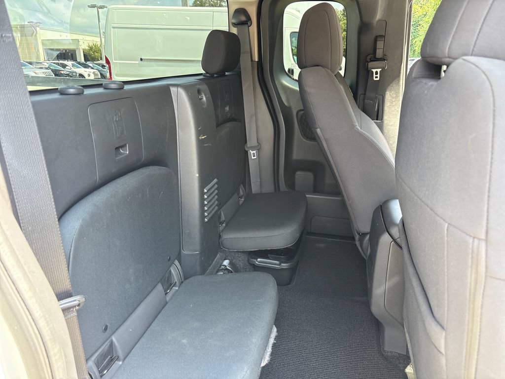 Used 2022 Nissan Frontier S w/ Technology Package AWD/4WD image 28