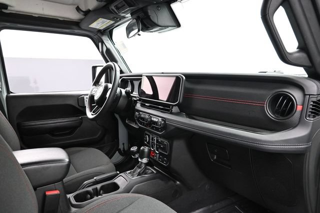 Used 2024 Jeep Wrangler Unlimited Rubicon AWD/4WD image 37