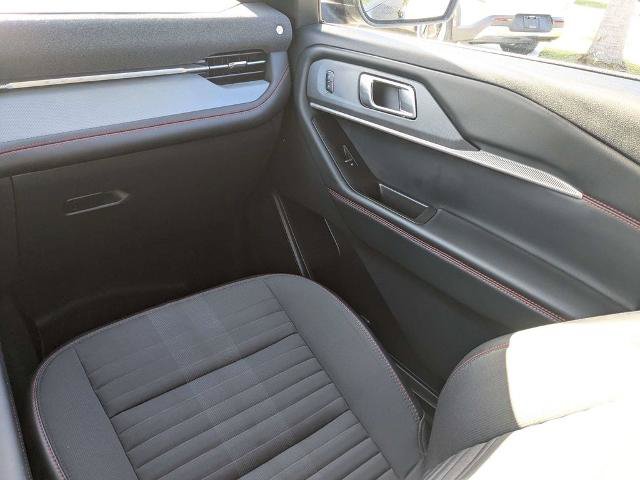 Certified 2025 Ford Explorer ST-Line AWD/4WD image 19