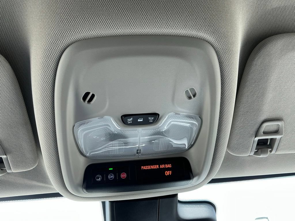 Used 2023 Buick Encore GX Select w/ Sport Touring Package FWD image 45