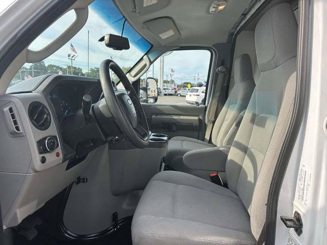 Certified 2023 Ford E-450 and Econoline 450 Super Duty w/ Power Windows & Locks Group RWD image 18