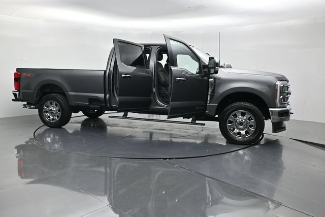 Certified 2025 Ford F250 Lariat w/ Lariat Ultimate Package AWD/4WD image 48