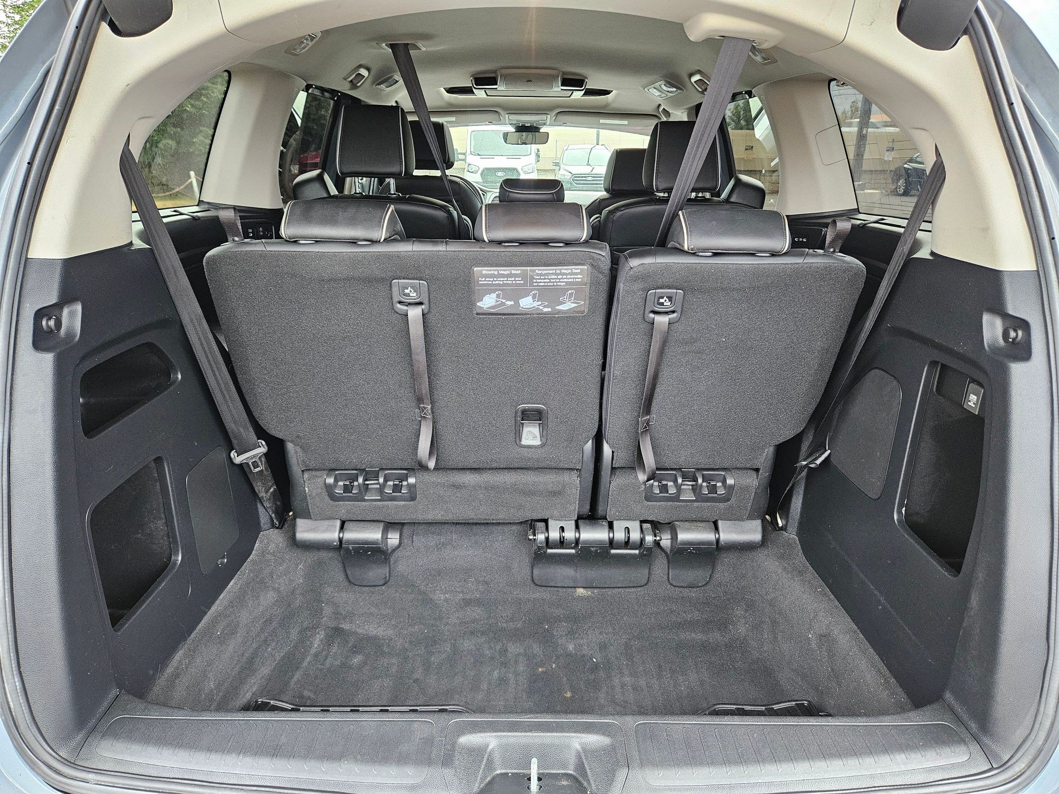 Used 2025 Honda Odyssey Elite image 31