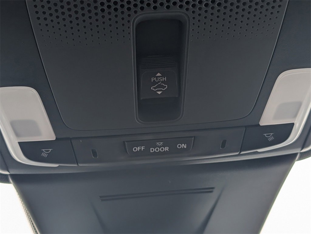 Used 2025 Honda Civic Sport image 26