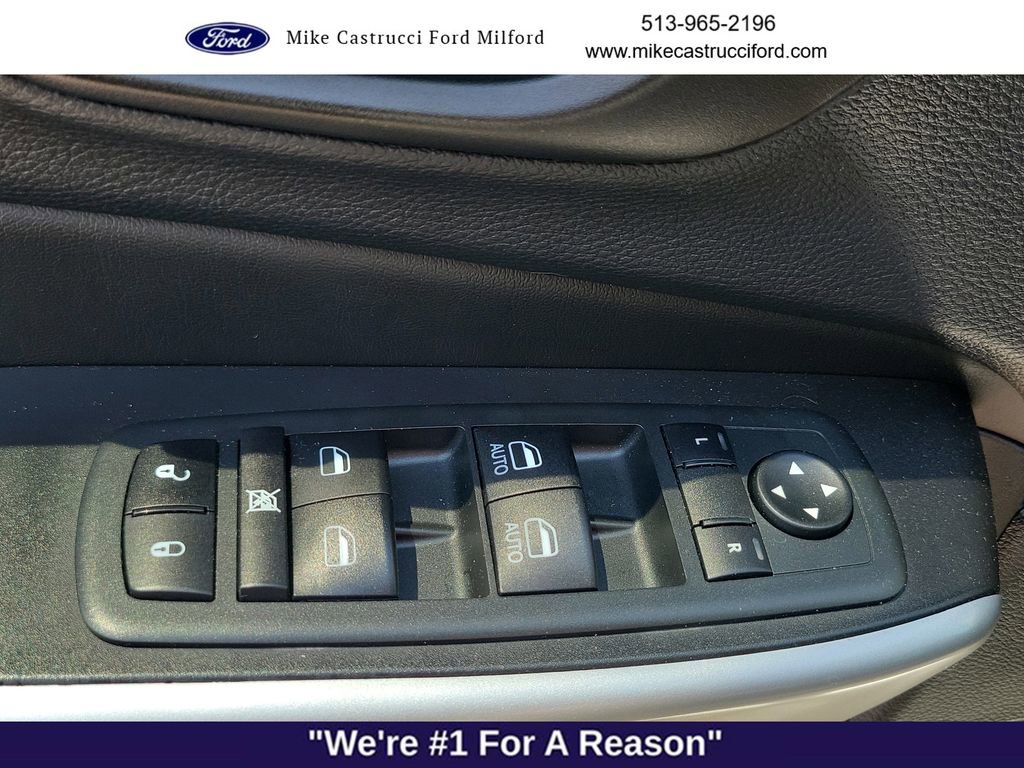 Used 2020 Jeep Cherokee Latitude AWD/4WD image 25
