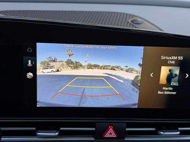 Used 2025 Hyundai Elantra SEL image 24