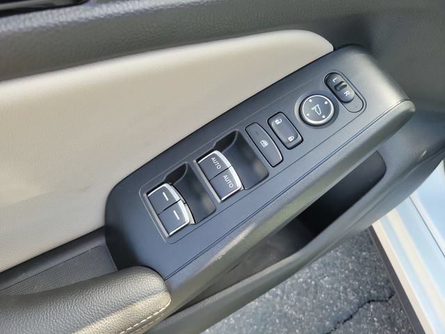 Used 2023 Honda Civic EX-L image 17