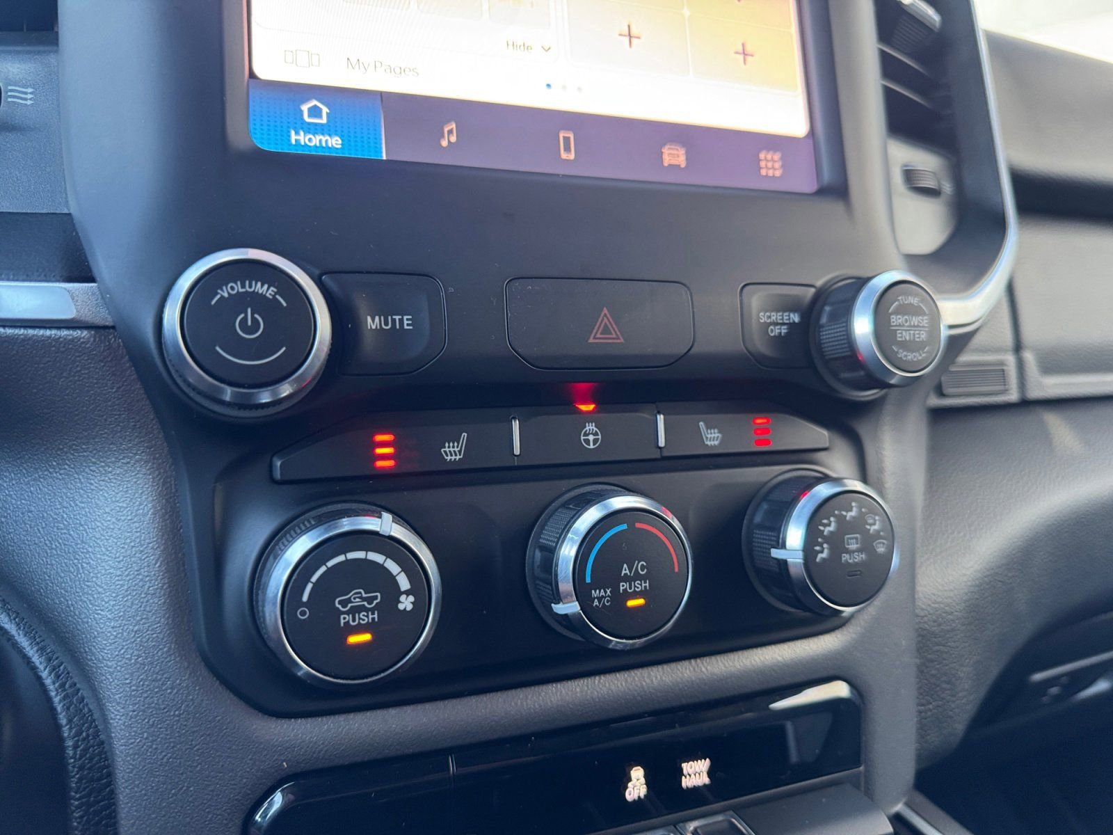 Used 2023 RAM 1500 Big Horn image 25