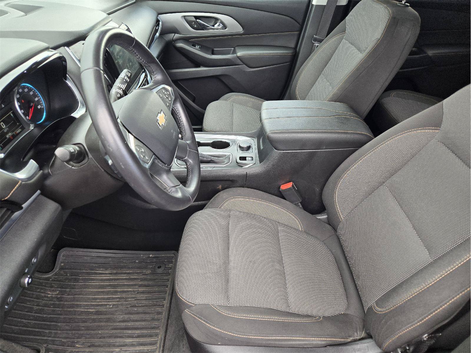 Used 2019 Chevrolet Traverse LT FWD image 12