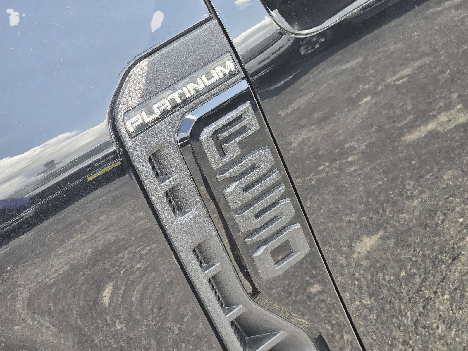 Certified 2025 Ford F250 Platinum AWD/4WD image 12