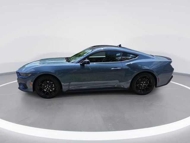 Certified 2025 Ford Mustang Coupe RWD image 2