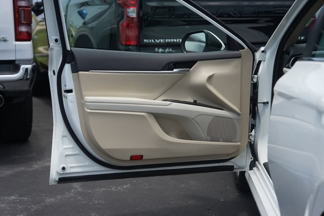 Used 2024 Toyota Camry LE FWD image 30