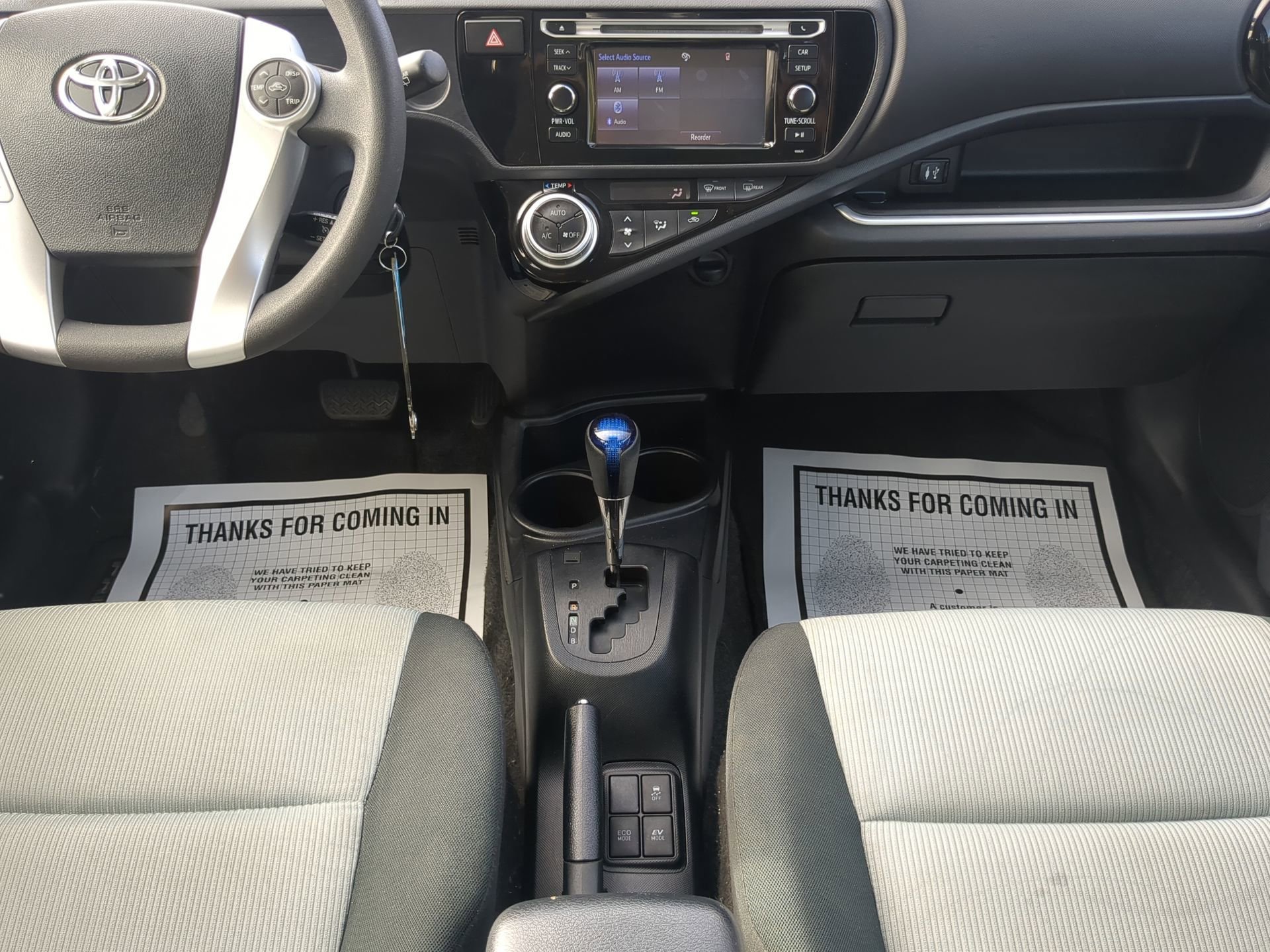 Used 2017 Toyota Prius C Two image 43