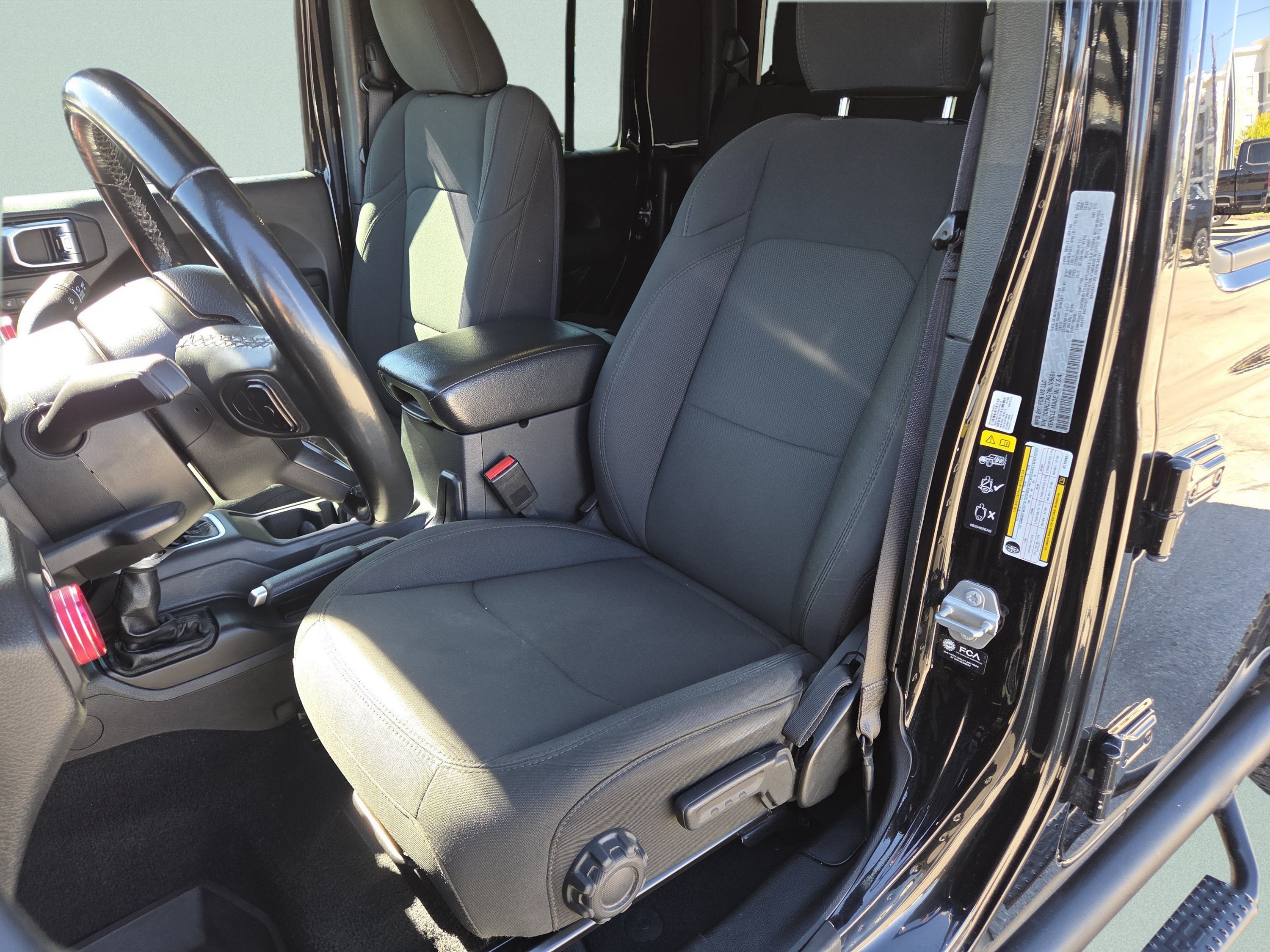 Used 2022 Jeep Gladiator Sport AWD/4WD image 6