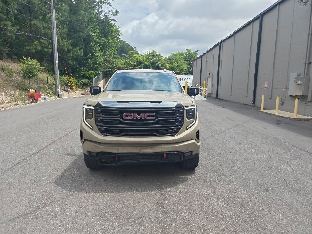 Used 2022 GMC Sierra 1500 AT4 w/ AT4 Premium Package AWD/4WD image 8