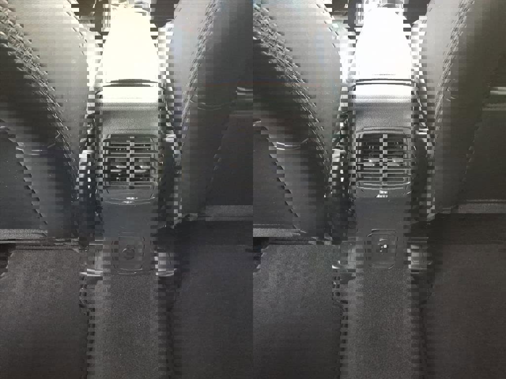 Certified 2025 Ford Escape ST-Line image 10