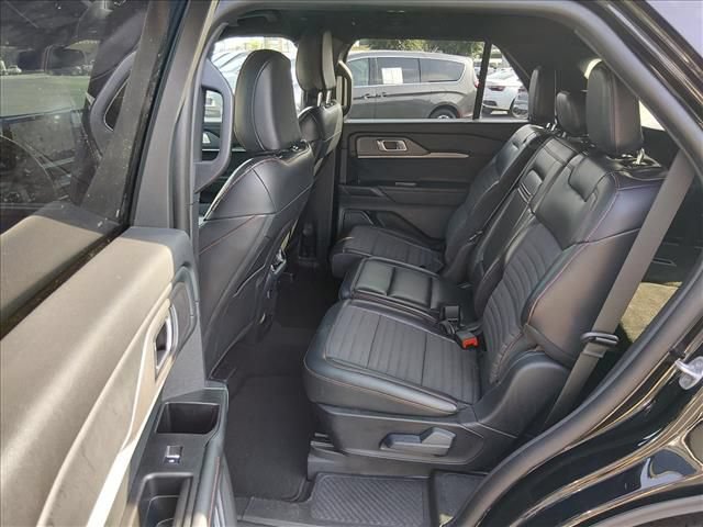 Certified 2025 Ford Explorer ST-Line w/ ST-Line Street Pack AWD/4WD image 14